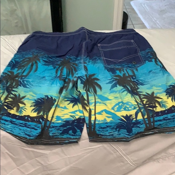 Swim Trunks size XL - Picture 4 of 4